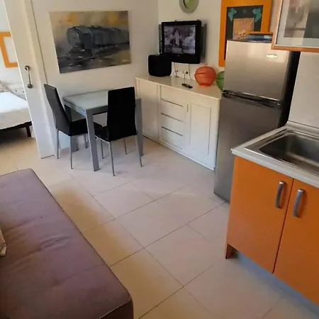 Apto Gavina Plaza Triangular , A Pie De Playa Levante Apartamento *